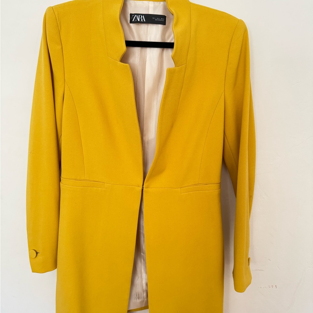 Zara Women's Vibrant Yellow Blazer